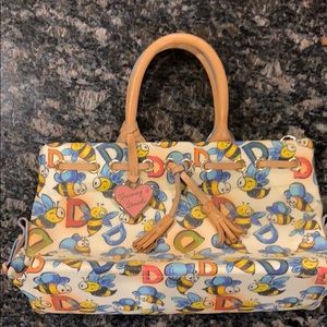 Vintage-Dooney and Bourke bumblebee bag NEVER USED